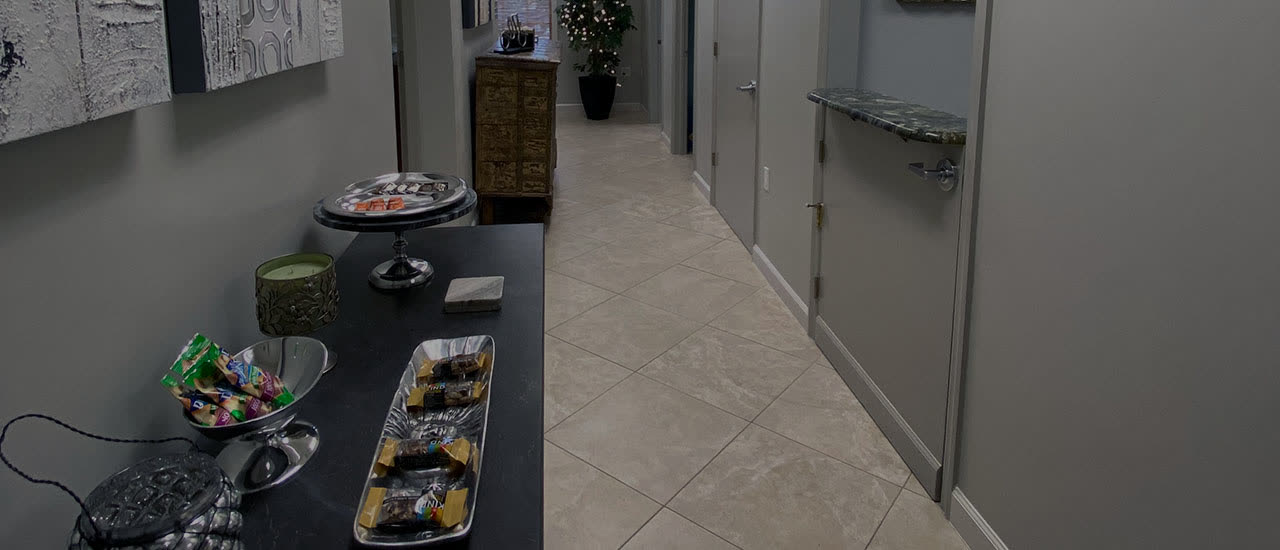 Hallway with refreshments at the concierge office